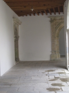 Pormenor do claustro do mosteiro de Lorvão. Foto IMF. 10.10.2013